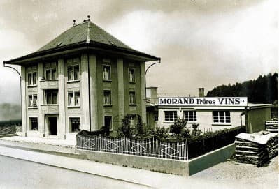 Le bâtiment Morand Frères Vins en 1931, à La Tour-de-Trême